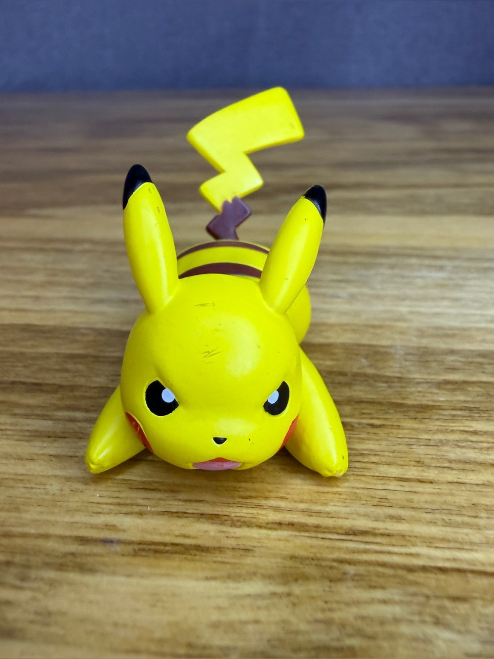 Pokémon Pikachu Figure 2016 TOMY  Angry Soar/Leap Pose Action Toy
